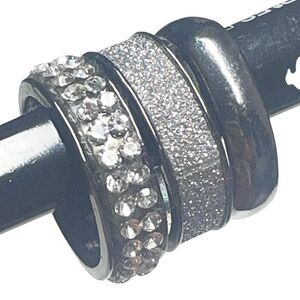 Torrid Dark Gunmetal Silver Sparkle Rhinestone Ring Set